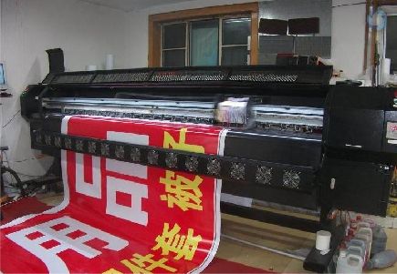  新安喷绘广告分辨率是多少？